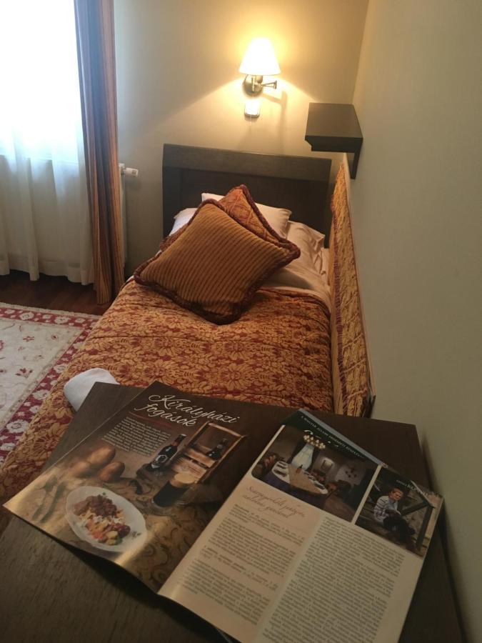 Haz Az Erdo Szelen Hotel Bánk Eksteriør billede